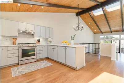 1881 Grand View Drive, Oakland, CA 94618 - Photo 15