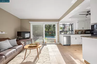 41 Mt Shasta Pl, Clayton, CA 94517 - Photo 17