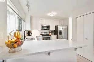 407 Vista Heights Rd, El Cerrito, CA 94530 - Photo 9