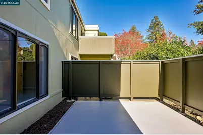 2057 Golden Rain Rd #4, Walnut Creek, CA 94595 - Photo 3