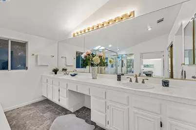 2018 Constitution Ct, San Leandro, CA 94579 - Photo 27