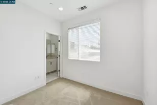 967 24th St, Oakland, CA 94607 - Photo 29