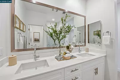 967 24th Street, Oakland, CA 94607 - Photo 21