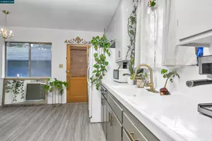 2437 Alhambra Ave, Martinez, CA 94553 - Photo 11