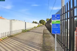 1346 Manor Dr, San Pablo, CA 94806 - Photo 37