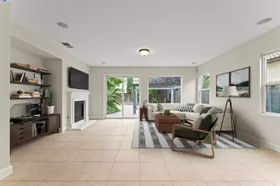 204 Daylily Ln, Patterson, CA 95363 - Photo 13