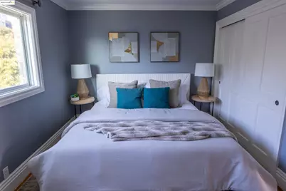 661 Peralta Ave Unit 3, San Francisco, CA 94110 - Photo 13