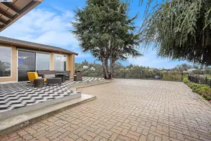 3393 Oakes Dr, Hayward, CA 94542 - Photo 27