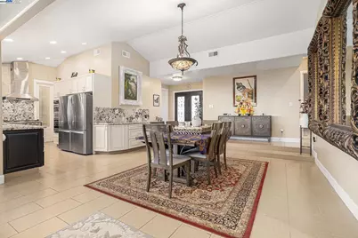 3393 Oakes Dr, Hayward, CA 94542 - Photo 13