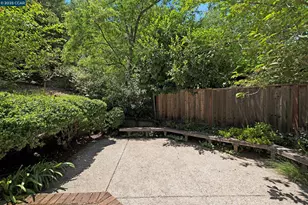 345 Shire Oaks Ct, Lafayette, CA 94549 - Photo 9