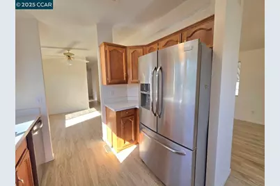 189 Kona Cir, Pittsburg, CA 94565 - Photo 11
