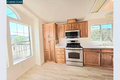 189 Kona Cir, Pittsburg, CA 94565 - Photo 9