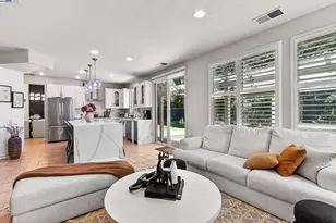 192 Mayhew Way, Walnut Creek, CA 94597 - Photo 11