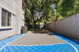 192 Mayhew Way, Walnut Creek, CA 94597 - Photo 23