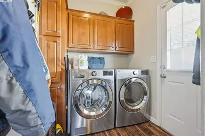 29413 Sandburg Way, Hayward, CA 94544 - Photo 31