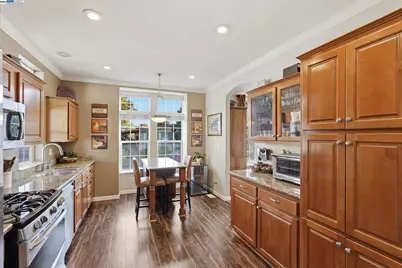 29413 Sandburg Way, Hayward, CA 94544 - Photo 13