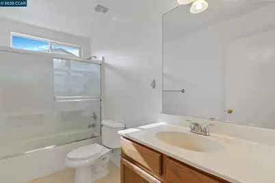 3200 Puffin Cir, Fairfield, CA 94533 - Photo 17