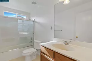 3200 Puffin Cir, Fairfield, CA 94533 - Photo 17