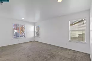 3200 Puffin Cir, Fairfield, CA 94533 - Photo 11