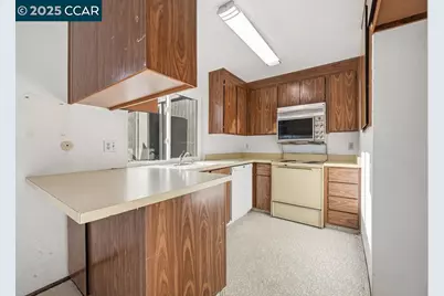 2840 Royal Ann Ln, Concord, CA 94518 - Photo 11