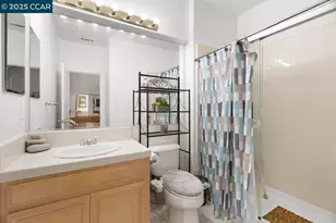 995 Rosehedge Ct, Concord, CA 94521 - Photo 47