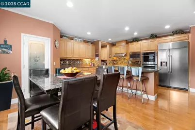 995 Rosehedge Ct, Concord, CA 94521 - Photo 19