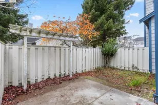 303 Del Monte Way, Pinole, CA 94564 - Photo 19