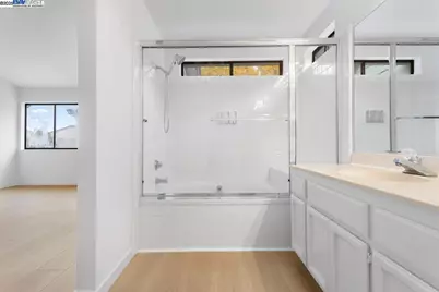 303 Delmonte Way, Pinole, CA 94564 - Photo 11