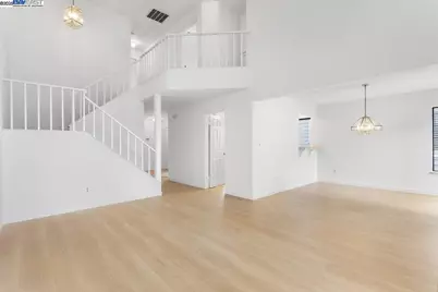 303 Delmonte Way, Pinole, CA 94564 - Photo 7