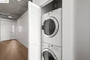 311 Oak St, Oakland, CA 94607 - Photo 25