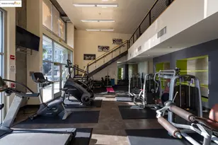 311 Oak St, Oakland, CA 94607 - Photo 11