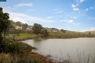 397 Seahorse Dr, Vallejo, CA 94541 - Photo 35