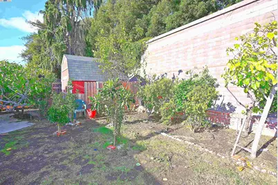 19092 Ricardo Ave, San Lorenzo, CA 94541 - Photo 27