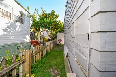 29050 Westminster, Hayward, CA 94544 - Photo 13