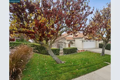 2063 Bluerock Ct, Concord, CA 94521 - Photo 3