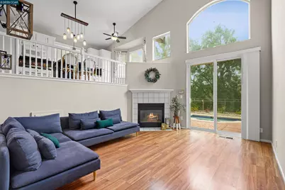 2063 Bluerock Ct, Concord, CA 94521 - Photo 11