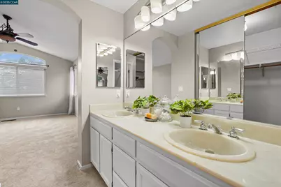 2063 Bluerock Ct, Concord, CA 94521 - Photo 33