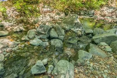 1371 Eagle Creek Loop Rd, Coffee, CA 96091 - Photo 31