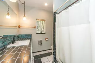 1371 Eagle Creek Loop Rd, Coffee, CA 96091 - Photo 17