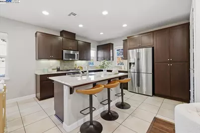 1504 Middle Ln, Hayward, CA 94545 - Photo 15