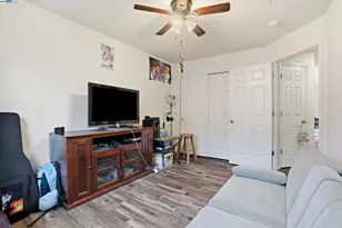 296 Dena Ct, Merced, CA 95341 - Photo 17