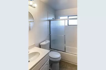 8811 A St, Oakland, CA 94621 - Photo 23