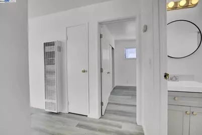 8811 A St, Oakland, CA 94621 - Photo 7