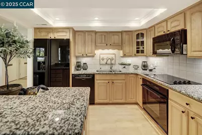 2748 Ptarmigan Dr. #6, Walnut Creek, CA 94595 - Photo 9