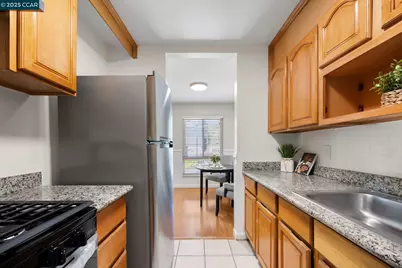 2045 Sierra Rd #2, Concord, CA 94518 - Photo 5