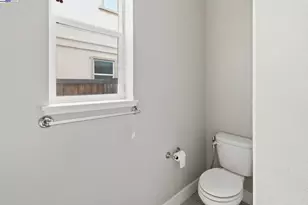 2111 Parsons Dr, Fairfield, CA 94533 - Photo 17