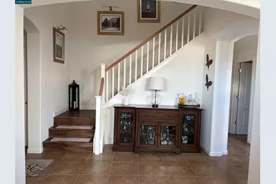 2667 Beachwood, Hayward, CA 94545 - Photo 3