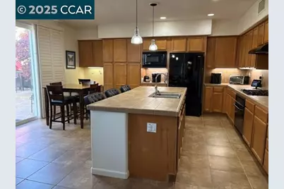 2667 Beachwood, Hayward, CA 94545 - Photo 11