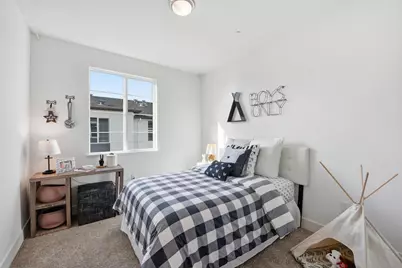 721 Delve Ct, Hayward, CA 94544 - Photo 33