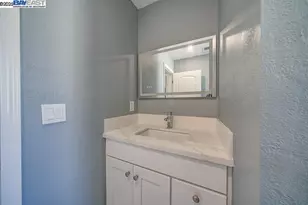 1646 Brookside Dr, San Leandro, CA 94577 - Photo 23